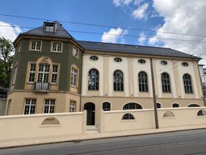 *großzügige Terrasse - exklusive 2,5 Raumwohnung im Lahmann-Sanatorium am Weißen Hirsch* – 1324 Dresden – Vorschaubild 2