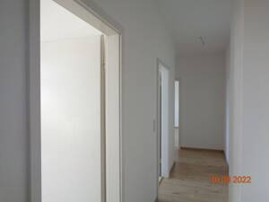 2-Raum Eigentumswohnung mit PKW-Stellplatz – 6618 Naumburg (Saale) – Vorschaubild 2