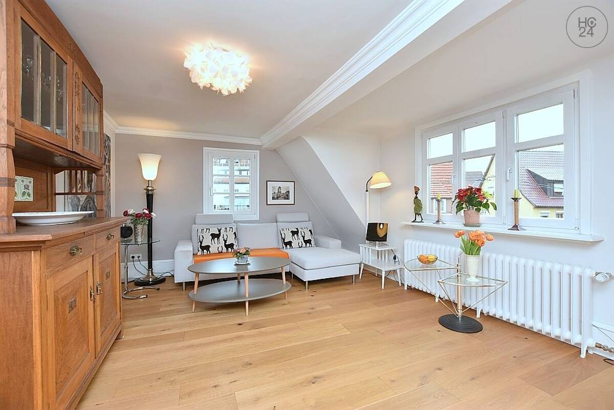 Wunderschön möblierte Dachgeschosswohnung mit Internet zur Zwischenmiete – 70599 Stuttgart – Bild 1 von 9