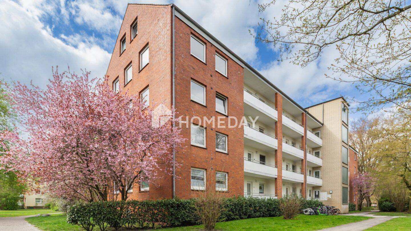 Attraktive 3-Zimmer-Etagenwohnung mit Westbalkon und modernisiertem Bad in Lübeck