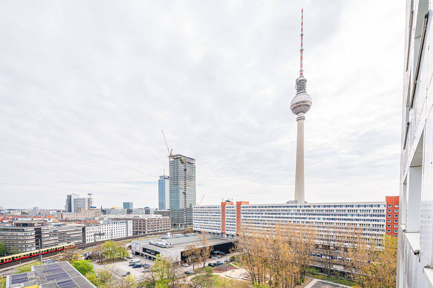 Über den Dächern von Berlin-Mitte: 2-Zimmer-Wohnung mit eindrucksvollem Stadtpanorama – Berlin – Vorschaubild 7