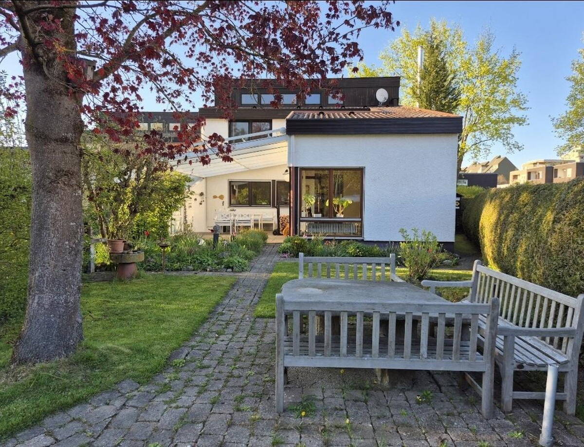 Lichtdurchflutetes Reihenendhaus am Waldrand - familienfreundlich & stadtnah in Ulm-Wiblingen – 89079 Ulm – Bild 1 von 9