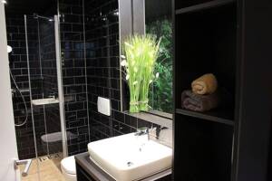 Möblierte Komfort-Apartments mit Balkon - Nur für 1 Person! – 12051 Berlin – Vorschaubild 5