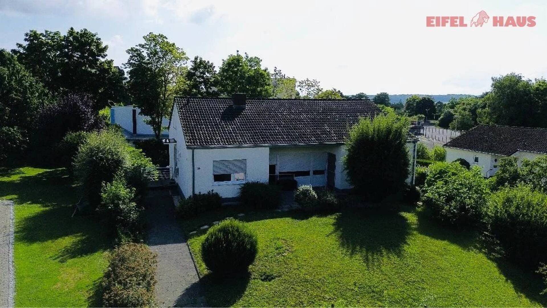 Einfamilienhaus in 54634 Bitburg mit 249,02 m² kaufen