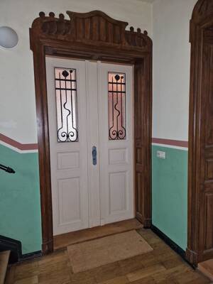 Stilvolle 2-Zimmer-Altbauwohnung mit Stuck, Echtholzdielen und großem Gemeinschaftsgarten – 4177 Leipzig – Vorschaubild 7
