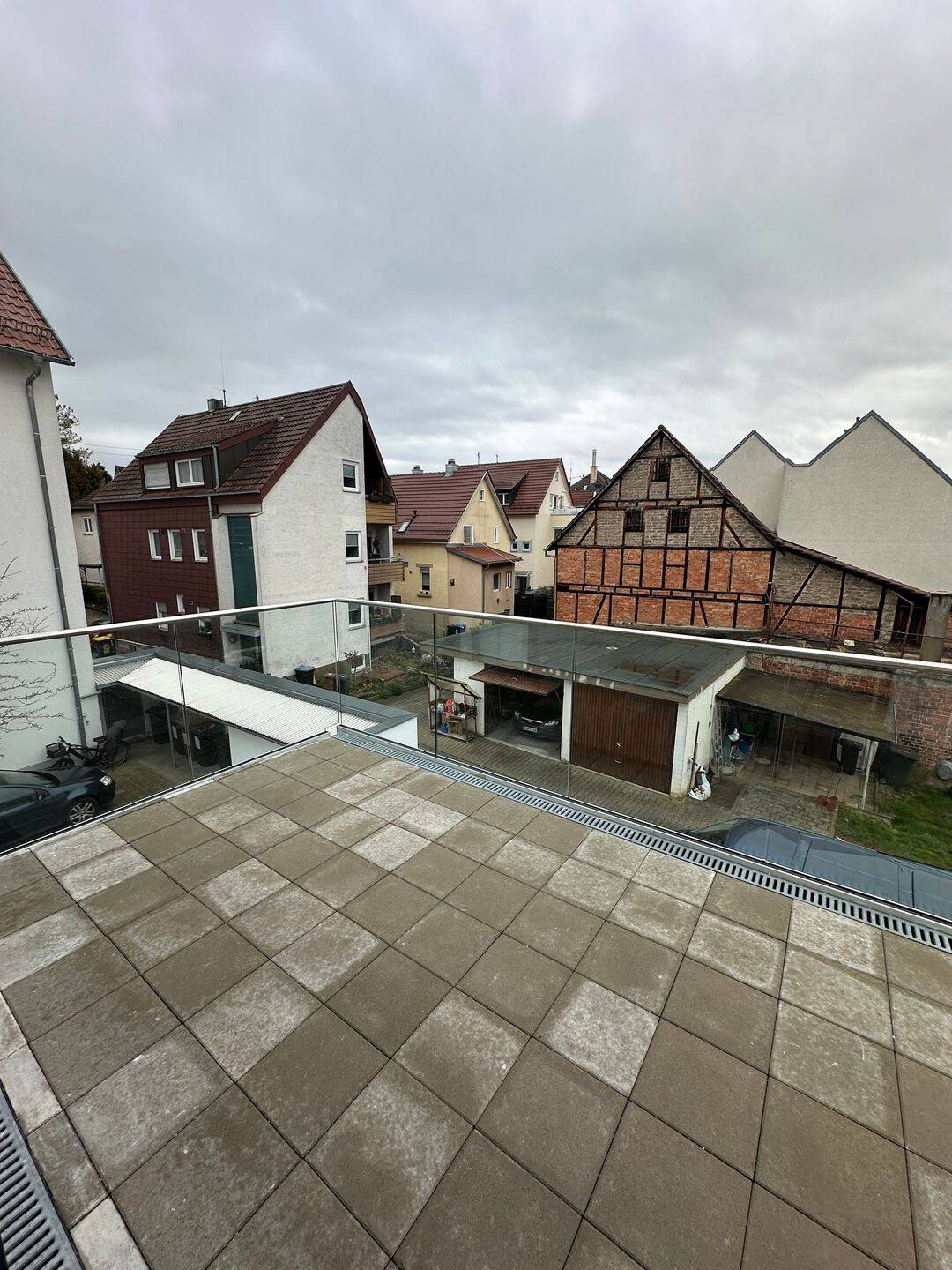 Erstbezug mit Balkon und Einbauküche: stilvolle 3-Zimmer-Wohnung mit hochwertiger Ausstattung – Fellbach – Vorschaubild 2