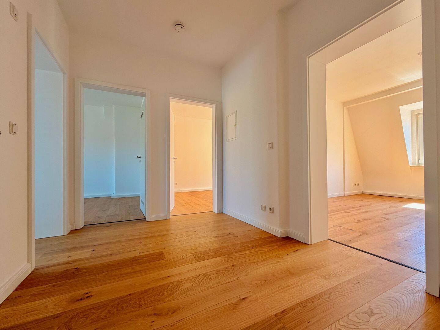 Jetzt im Preis gesenkt: Professionell aufgeteilte 3-Raum-Wohnung inklusive Dachboden-Anteil – Erfurt – Vorschaubild 5