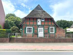 PURNHAGEN-IMMOBILIEN - Bremen-Rönnebeck, charm. Reetdachhaus mit sep. Werkstatt in zentraler Lage – 28777 Bremen – Vorschaubild 2