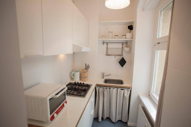 Urban Living in Prenzlauer Berg - möblierte Altbauwohnung mit Charme – Berlin – Vorschaubild 8