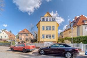 Freistehendes Haus mit Wintergarten & großem Garten in ruhiger Lage von Berlin-Hermsdorf