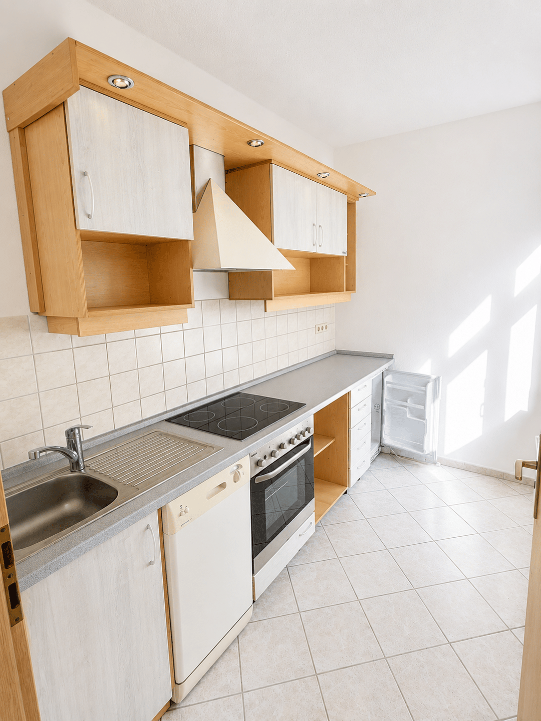 Zu vermieten: 2-Zimmer Wohnung mit EINBAUKÜCHE – Chemnitz – Vorschaubild 5