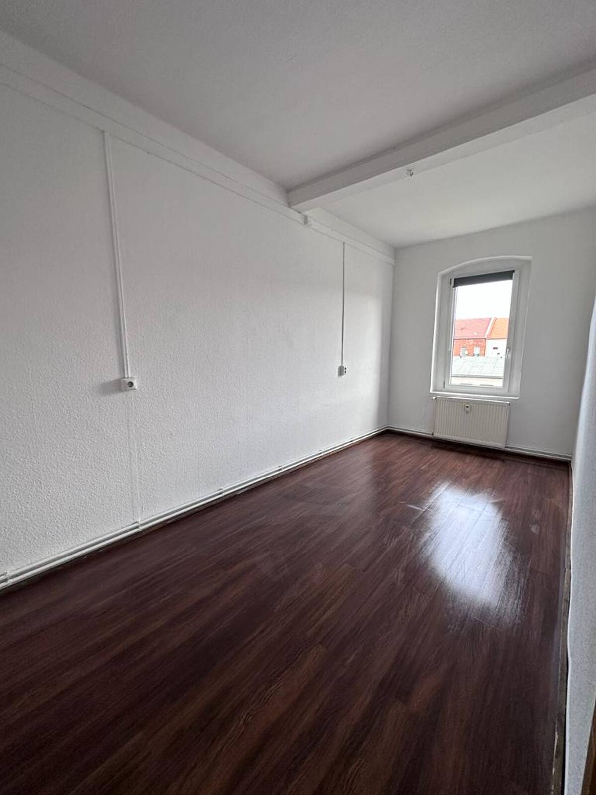 3-Zimmer-Wohnung zur Miete in Krämpfervorstadt, Erfurt – Ruhrstraße 8, 99085 Erfurt – Bild 1 von 7