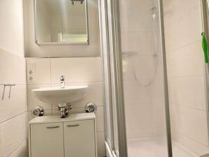 ***AB SOFORT VERFÜGBAR*** 1,5 ZIMMER WOHNUNG VOLL MÖBLIERT MIT BALKON MIT KFZ-STELLPLATZ – 90763 Fürth – Vorschaubild 8