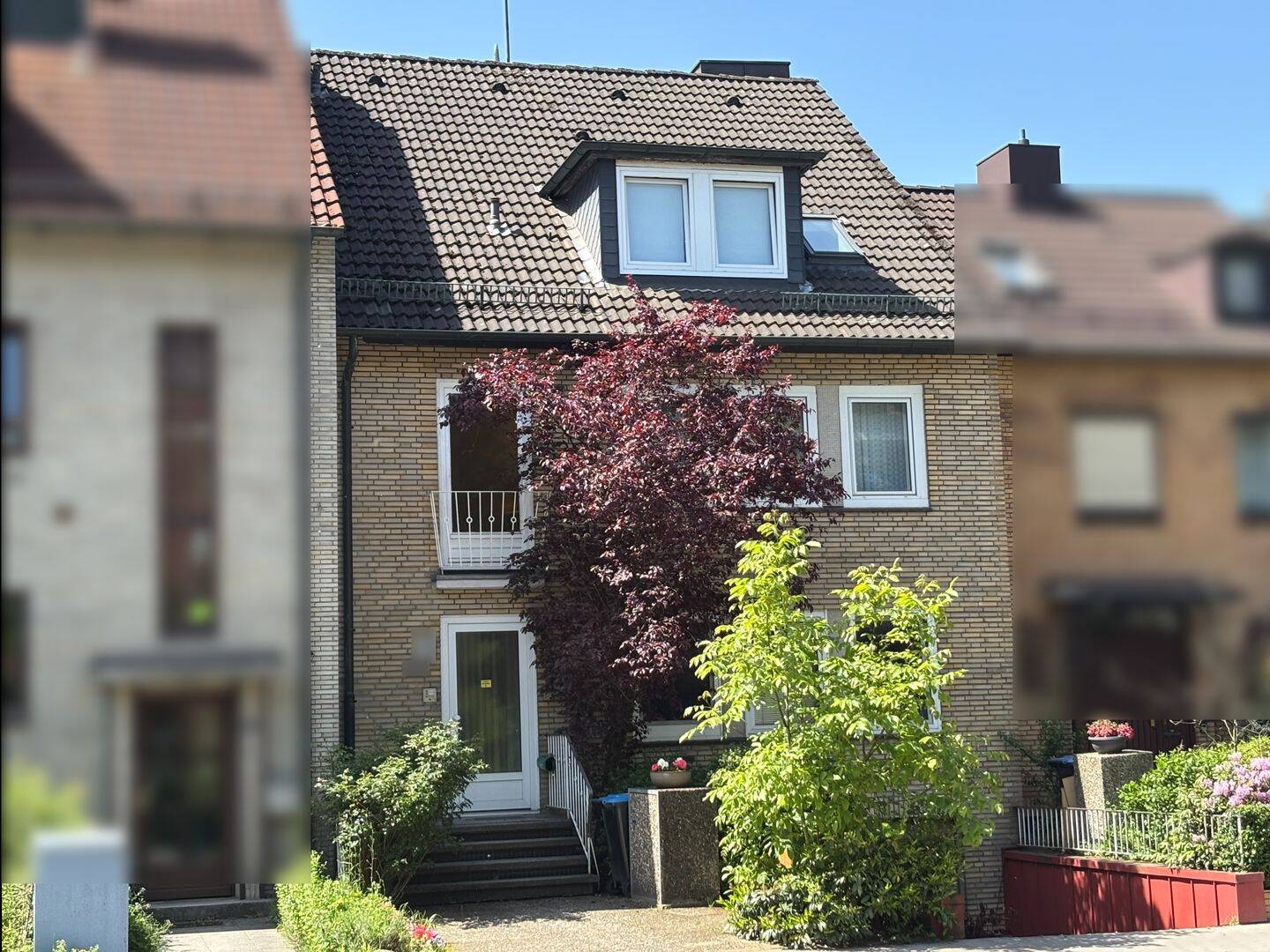 Klassisches Mehrfamilienhaus mit 3 Wohneinheiten und Vollkeller, voll vermietet in Hamburg-Eilbek