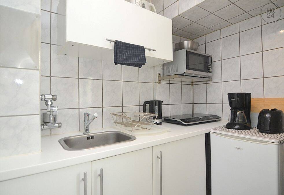 Modern möbliertes 1-Zimmer-Apartment mit W-LAN nahe der Nürnberger Innenstadt – Nürnberg – Vorschaubild 9