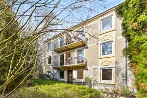 Investment mit Weitblick: Modernisierte Wohnung in aufwertungsfähiger Wohnanlage – 20251 Hamburg – Vorschaubild 1