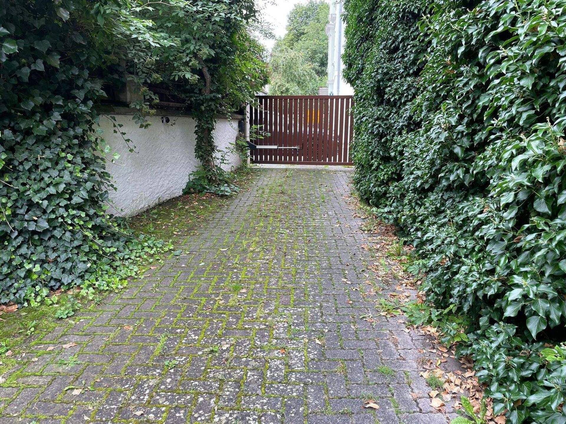 Haus in 95028 Hof mit 298 m² kaufen