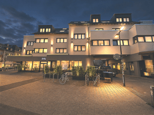 Trier-Zentrum-Viehmarkt / 2 Zimmer-Wohnung / Einbauküche / Fußbodenheizung / Balkon / Aufzug / Fitnessstudio – 54290 Trier – Vorschaubild 1