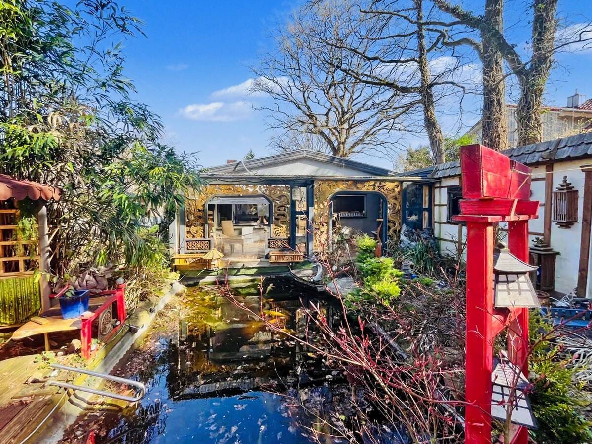 Erbbaurecht: 2,5-Zimmer-Bungalow mit Nebengebäude in Lübeck – 23569 Lübeck – Bild 1 von 9