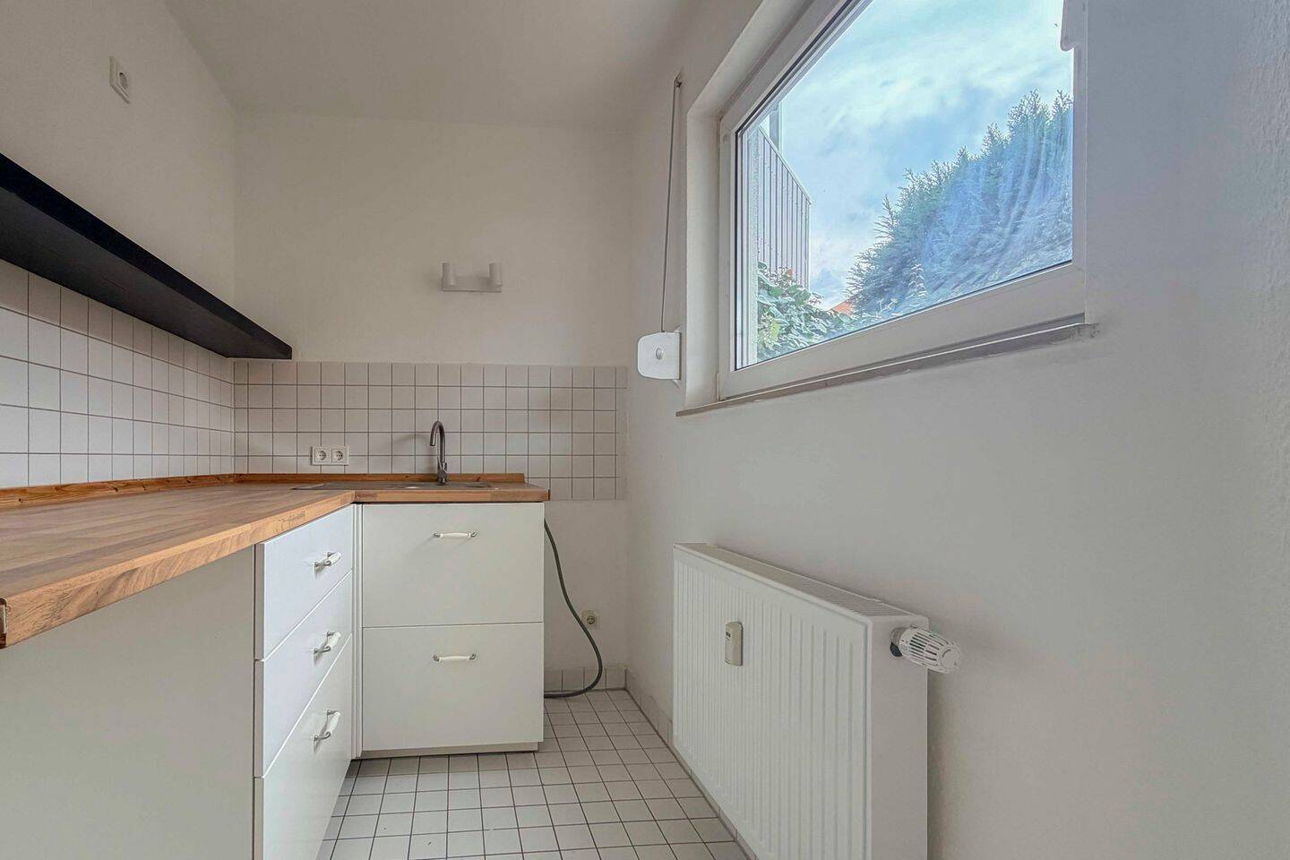 *Bezugsfrei!* 1-Zimmer Terrassenwohnung – Dresden – Vorschaubild 2