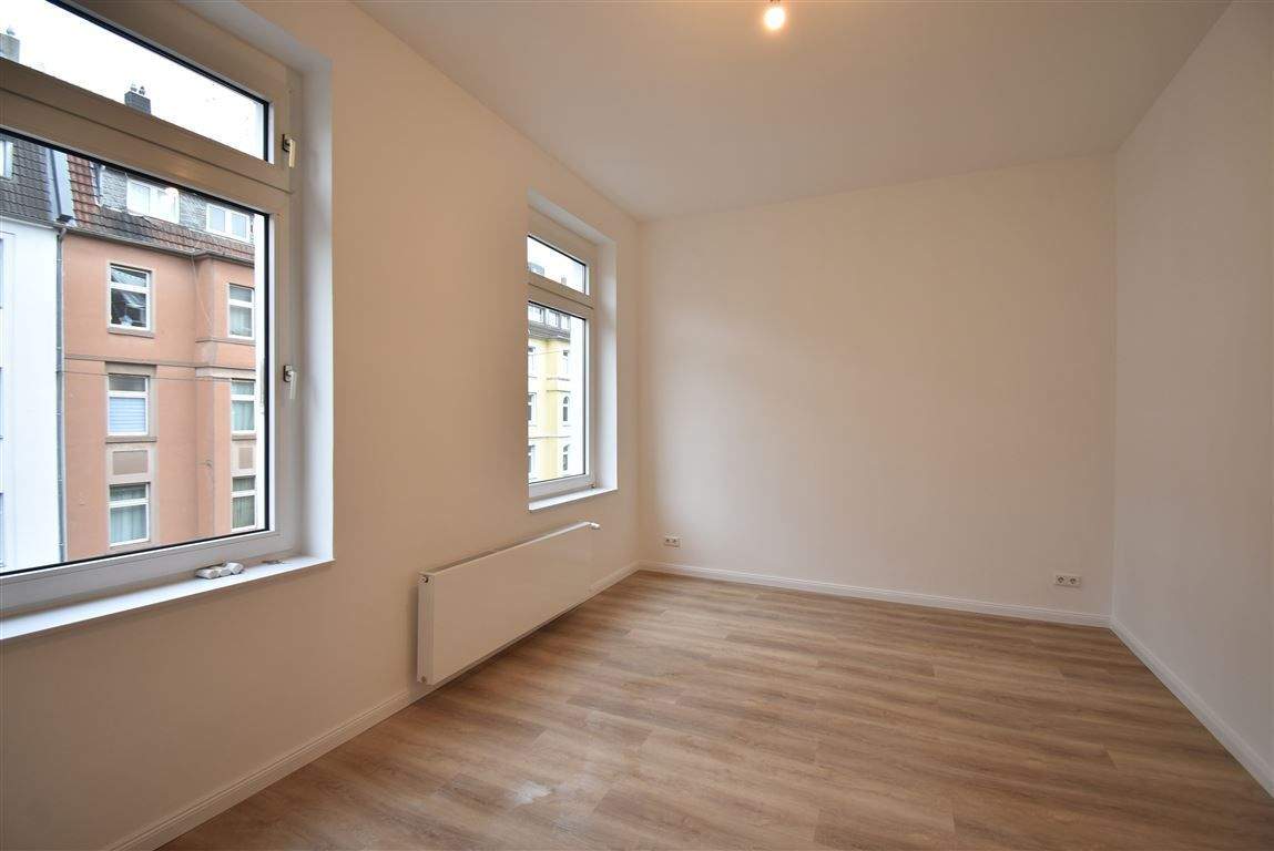 Urbanes Leben! Saniertes Apartment ab sofort