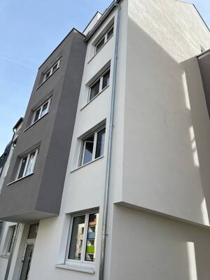 ***GANZ OBEN***S-Bad Cannstatt, Seelberg, 11-Familienhaus in ruhiger, angenehmer Wohnlage***NOCH 2 TOP-WOHNUNGEN***