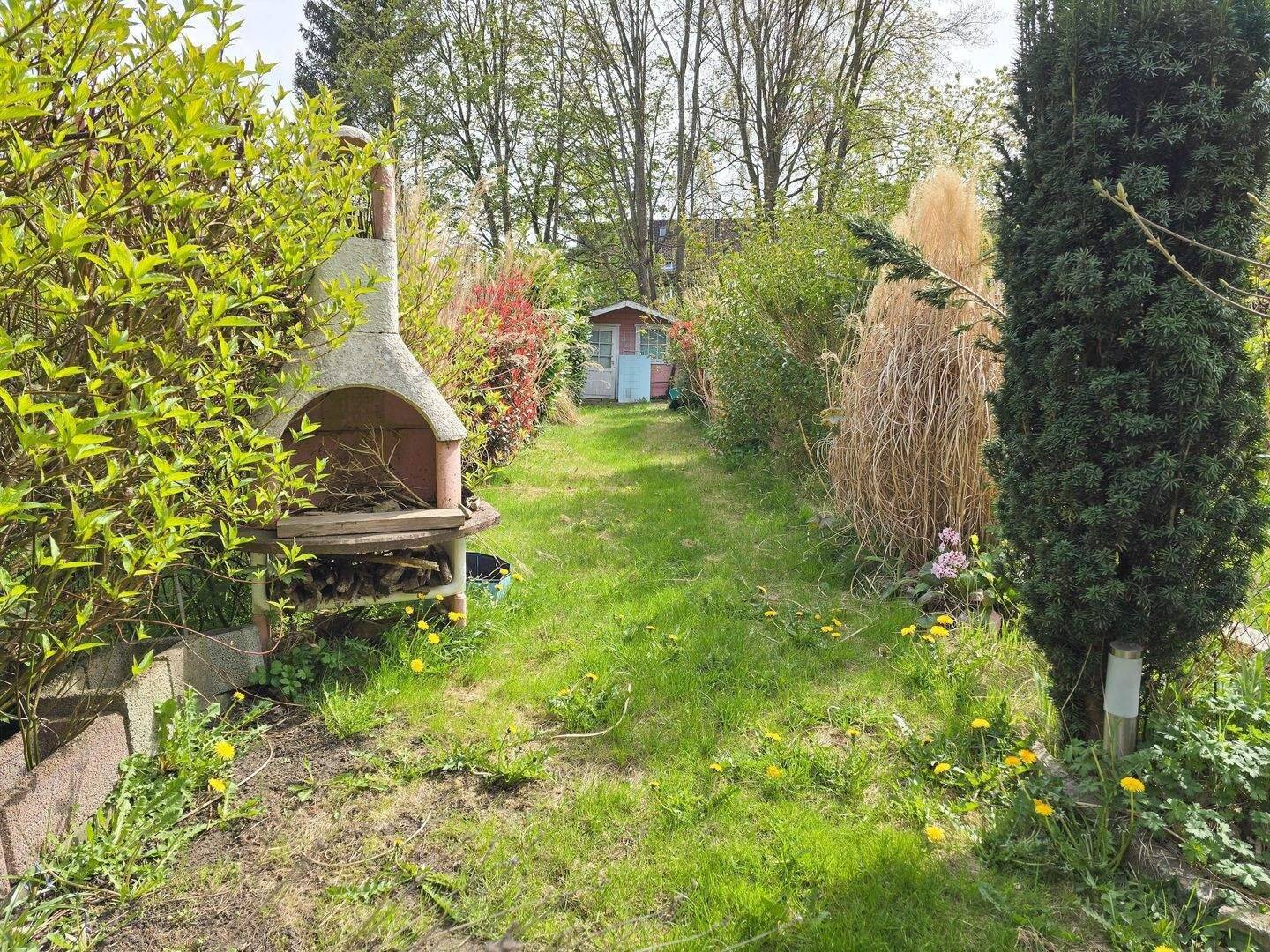 Dies könnte Ihr Garten sein... 2-Zimmer Wohnung mit Reihenhauscharakter