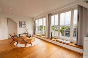 RIDA LUXURY FLATS - Lindenthal! All in plus! Top Location + Designerwohnung + WIFI + Garage