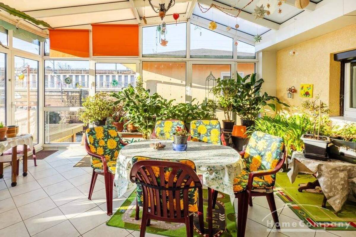 18620 HomeCompany Dresden Möbliert/Furnished 2-Zimmer Apartment mit Terrasse und Wintergarten in Dresden-Neustadt max. 2 Personen – 1097 Dresden – Bild 1 von 9