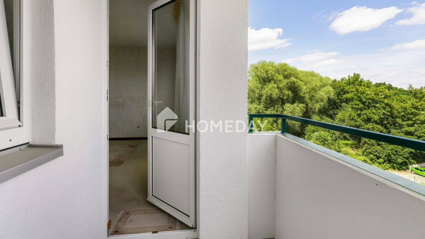 Bezugsfreie 3-Zimmer-Wohnung mit Loggia, Tiefgaragenstellplatz und Aufzug in Lübeck-Moisling – Lübeck – Vorschaubild 6