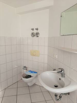 schöne 2-Zimmer Dachgeschosswohnung – 8058 Zwickau – Vorschaubild 8
