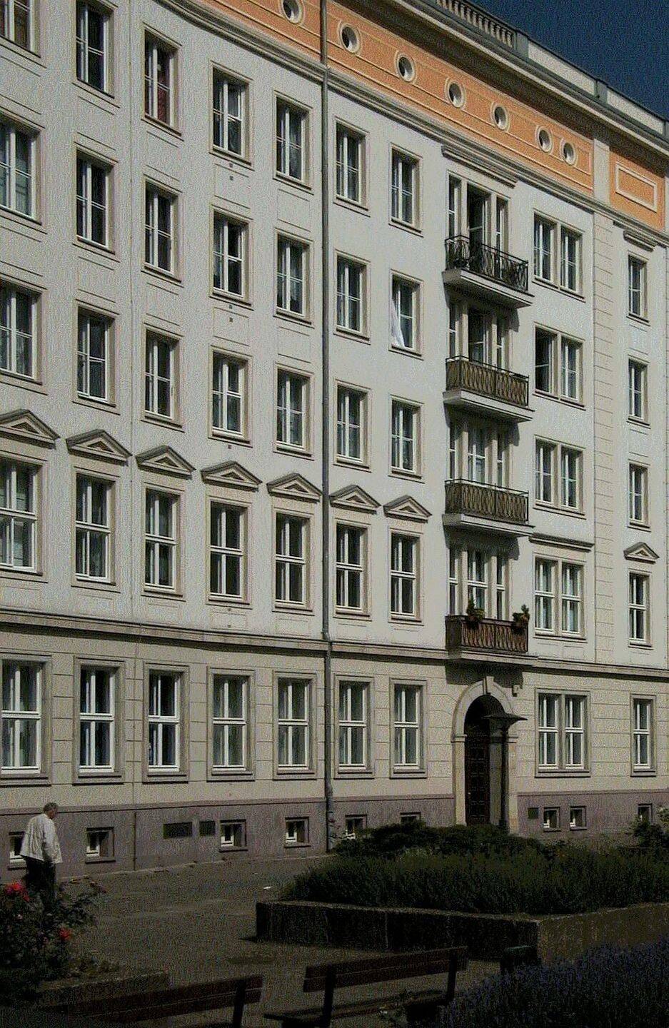 *Hier wird gerade für Sie saniert*