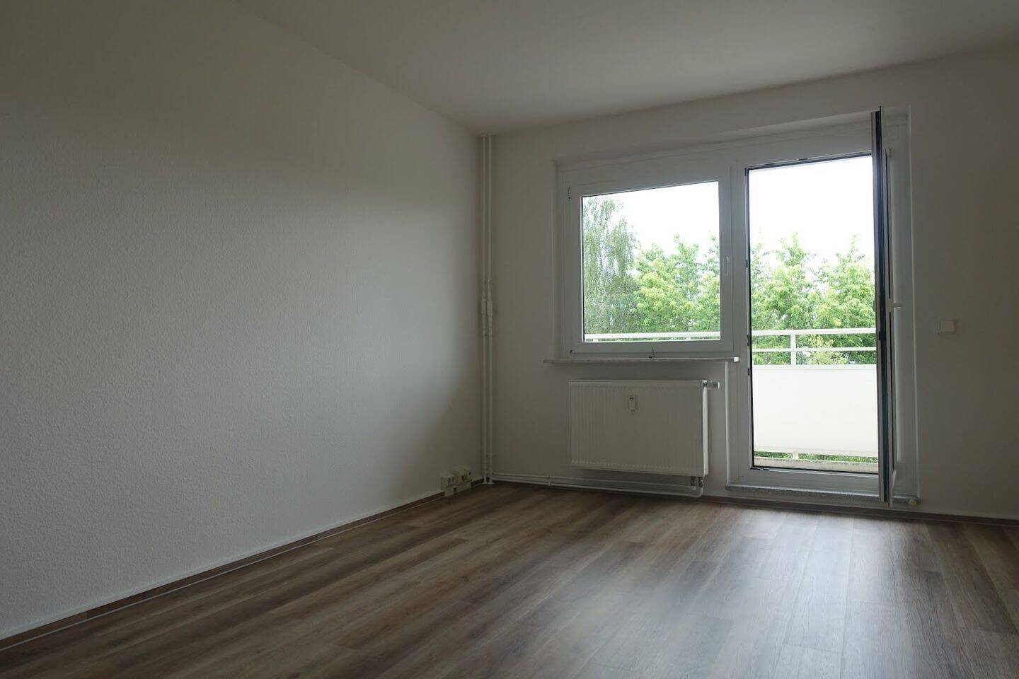 1,5 Zimmer Wohnung mit XXL Balkon - Aufzug - Dusche – Chemnitz – Vorschaubild 6