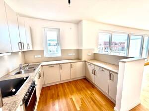 Luxuriöses Penthouse mit Panorama-Dachterrasse, lichtdurchflutet & mit exklusiver Markenküche – 44263 Dortmund – Vorschaubild 4