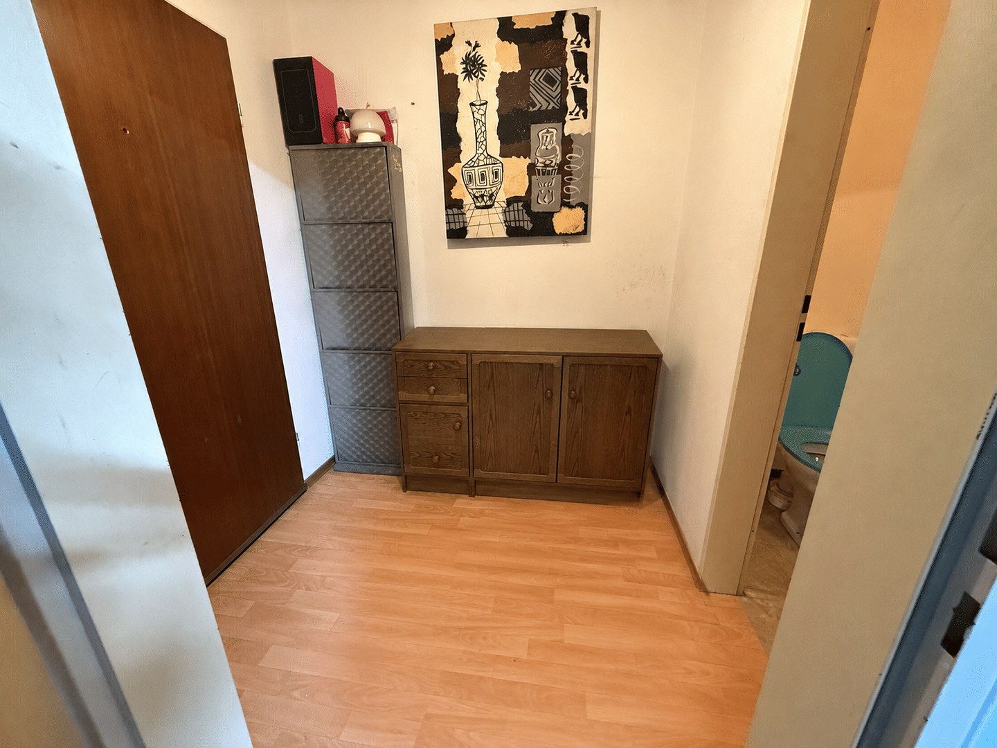 Renditestarke Kapitalanlage - Gepflegte 2-Zimmer-Wohnung mit XXL-Balkon und Tiefgarage – Bad Herrenalb – Vorschaubild 3