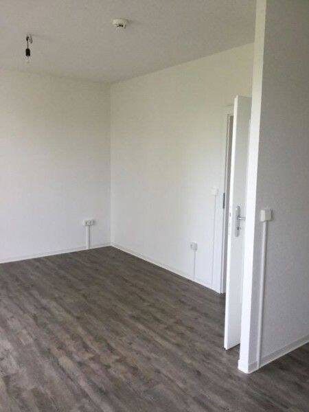 Gemütliche 3-Raumwohnung mit offener Küche und Balkon! – Dresden – Vorschaubild 6