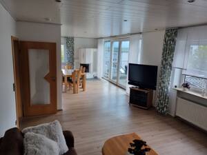 Wohnen auf Zeit !! Wunderschöne 2ZKB Wohnung mit 2 Balkonen mitten im Grünen – 34132 Kassel – Vorschaubild 6