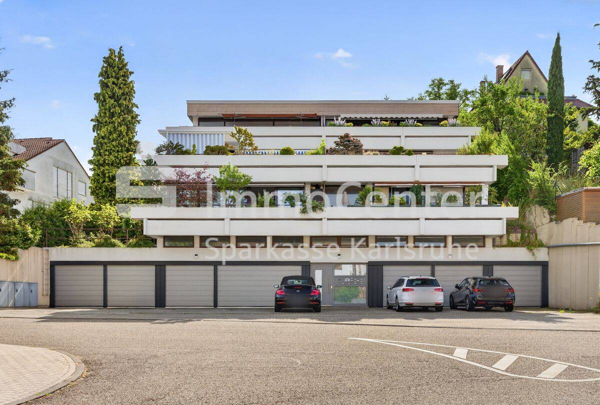 Wohnen mit Ausblick! Interessante 3-Zimmer-Wohnung mit großer Terrasse – 76229 Karlsruhe – Bild 1 von 9
