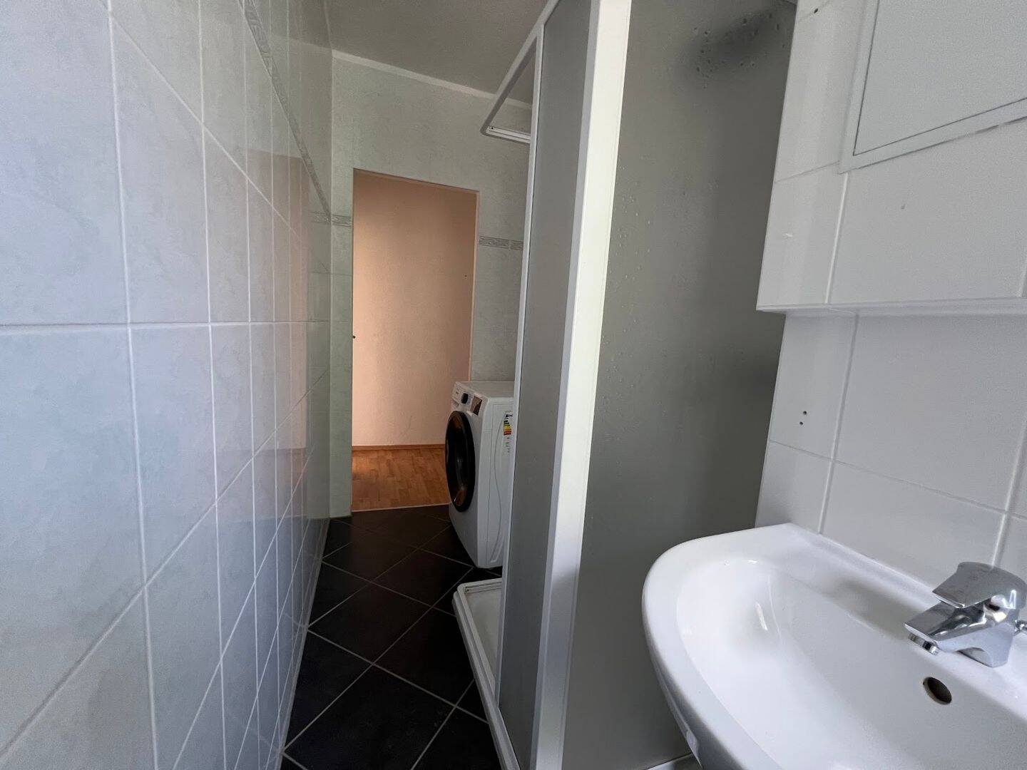 2-Zimmer-Wohnung mit Einbauküche und Waschmaschine – Chemnitz – Vorschaubild 2