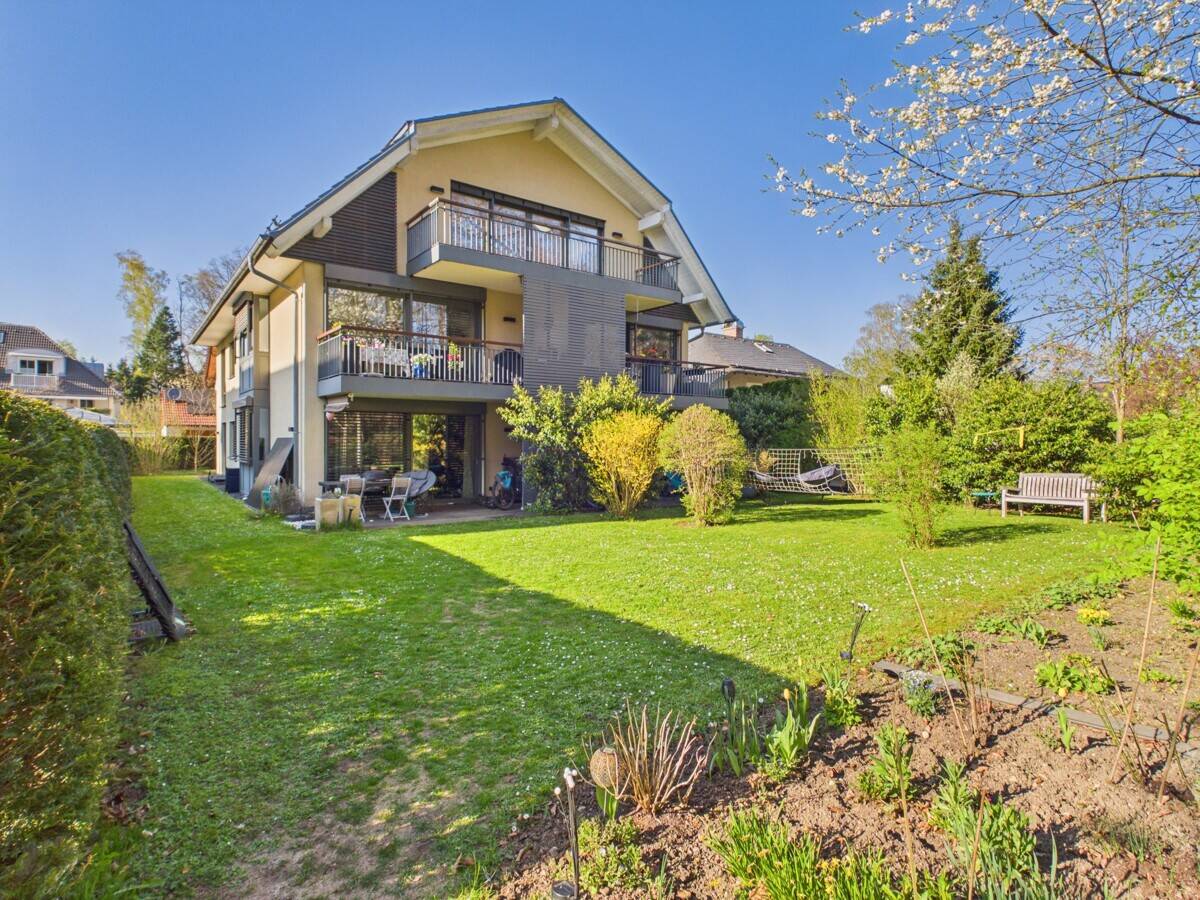 Traumwohnung in idyllischer, bester Lage: Ihre exklusive Dachgeschoss-Wohlfühloase am Waldrand