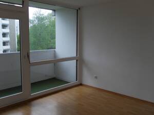 Freiwerdende sonnige 3 Zimmerwohnung mit 2 Balkone – 81379 München – Vorschaubild 9