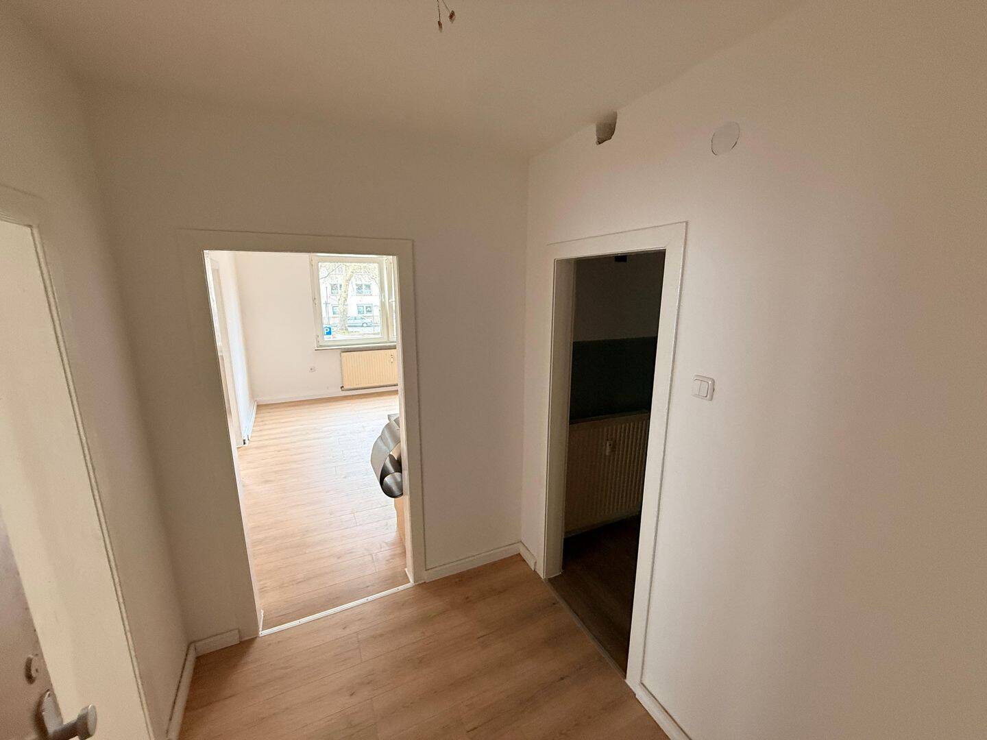 Erstbezug nach Sanierung - moderne 3-Zimmer-Wohnung mit Einbauküche in Gelsenkirchen-Rotthausen – Gelsenkirchen – Vorschaubild 2