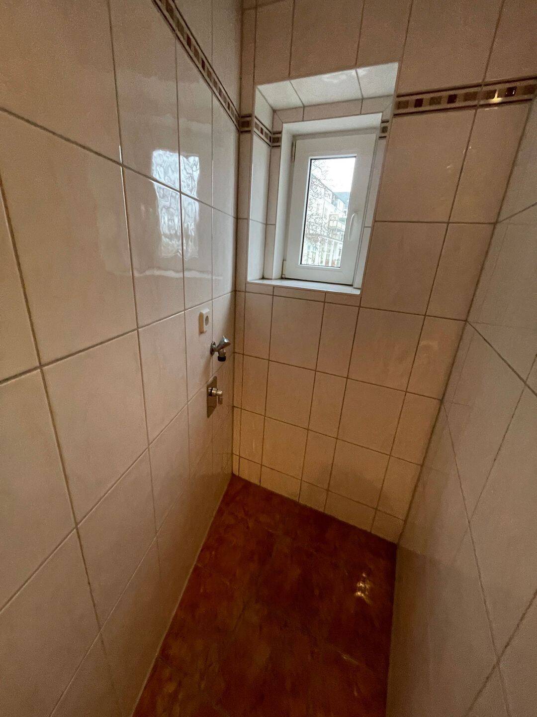 Zschopauer STr. !!!!!! gemütliche-Wohnung - mit Balkon - hier ziehen wir ich ein!!!!!!!!!! – Chemnitz – Vorschaubild 4