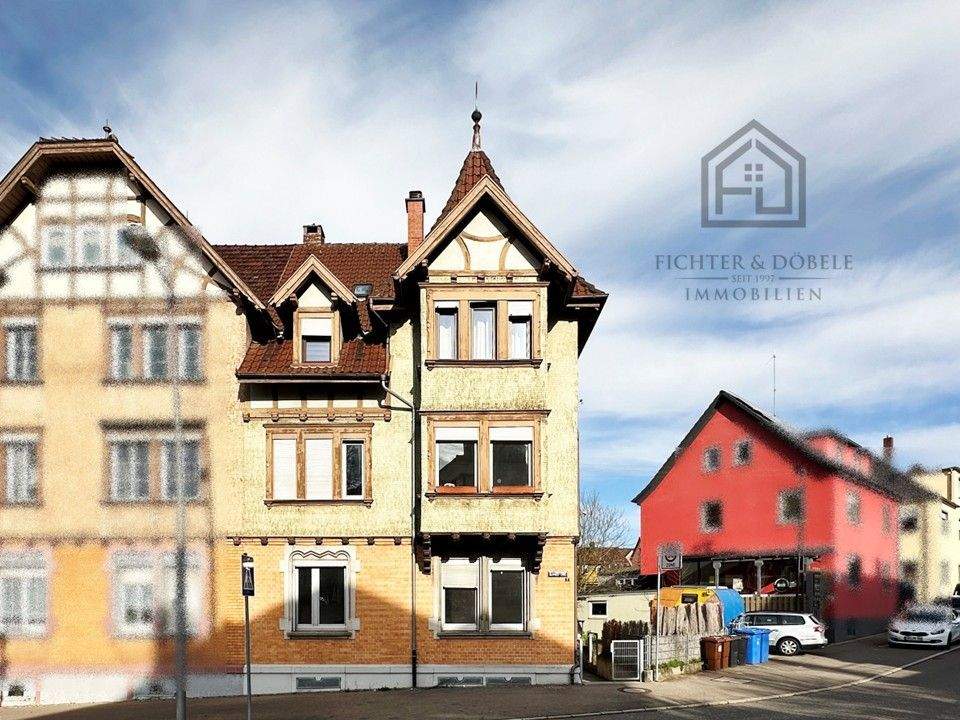 F&D | Denkmalgeschützte Doppelhaushälfte mit 3 Wohneinheiten und Garage – Sanierungsobjekt! – Tuttlingen – Bild 1 von 9