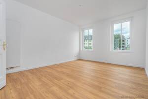 Kernsanierter 3-Zimmer-Altbau in Berlin-Köpenick: Erstbezug mit Wohnküche, Tageslichtbad und Balkon – 12555 Berlin – Vorschaubild 4