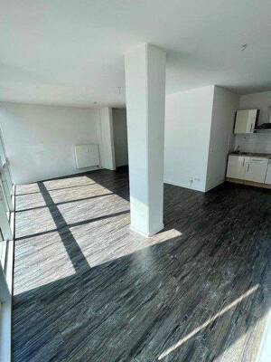 Lichtdurchflutete 1,5 Zimmer Wohnung mit Einbauküche in Stadtfeld frei werdend. – 39108 Magdeburg – Vorschaubild 7