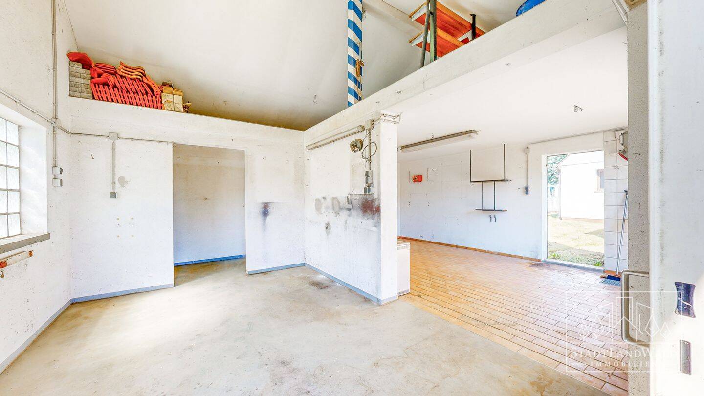 Potenzial für Macher: Einfamilienhaus mit großem Garten, Garage und Werkstatt - PS-Sommerwald – Pirmasens – Vorschaubild 5