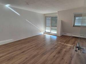 Schicke 3 Zimmer Wohnung im Dachgeschoss mit Balkon – 1159 Dresden – Vorschaubild 9