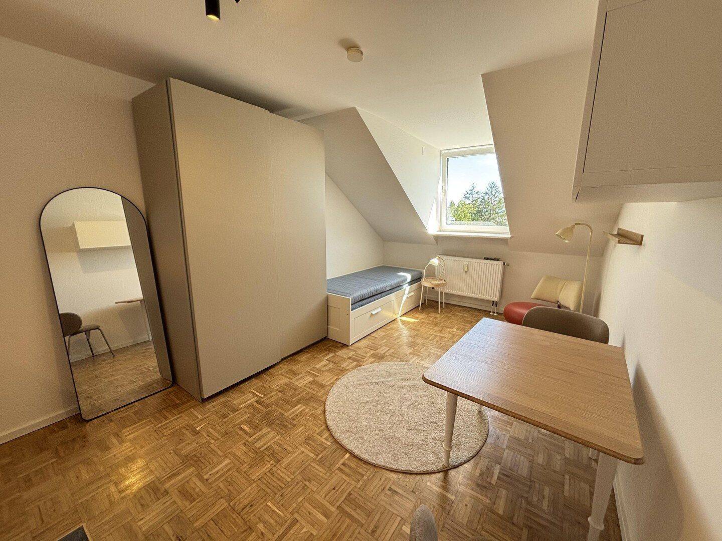 Erstbezug nach Sanierung - Ruhiges 1-Zimmer-Apartment in zentraler Lage