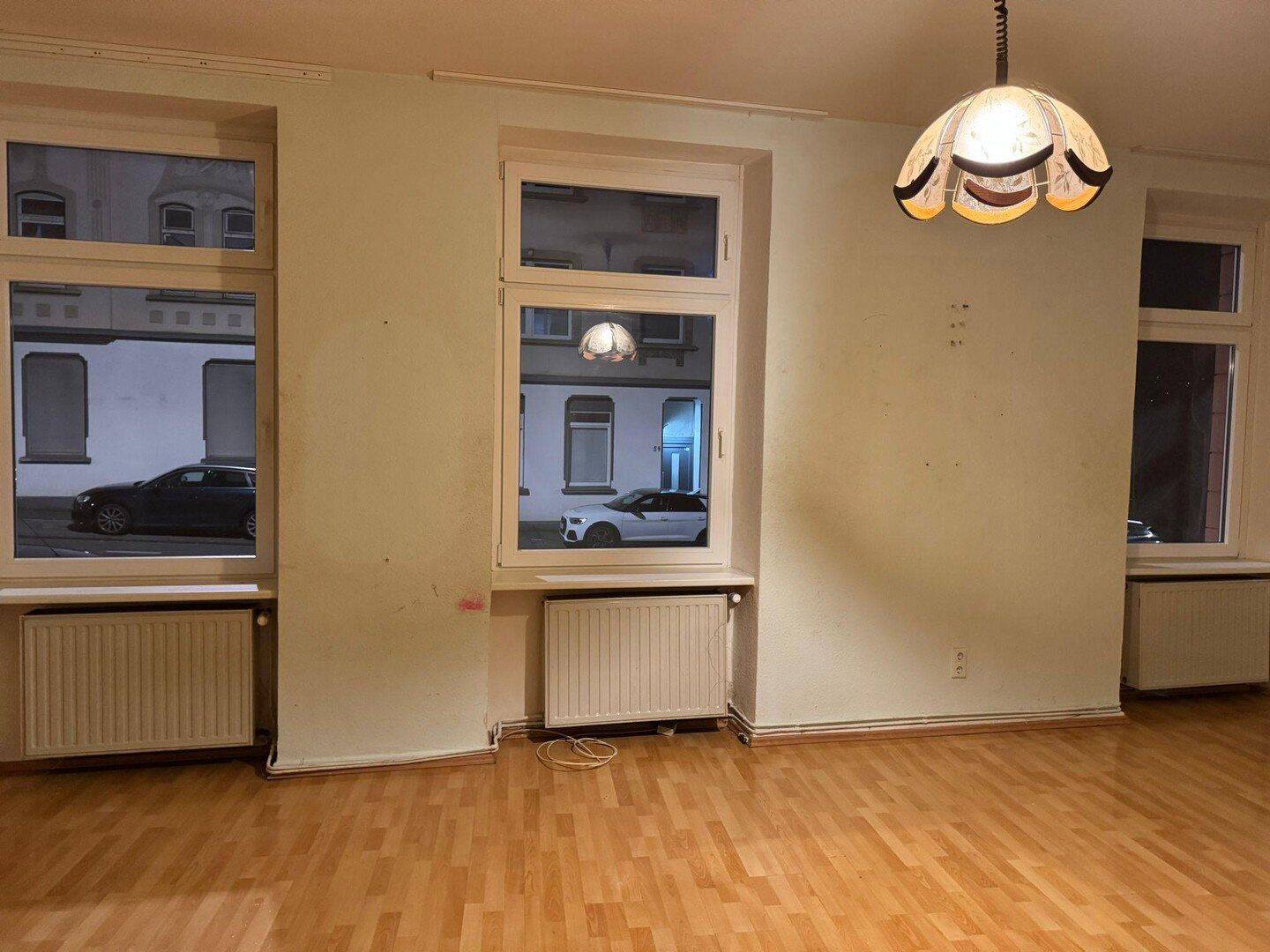 Großzügige Altbauwohnung mit Gartenbenutzung - 2 Zimmer, bei Bedarf 3 Zimmer realisierbar – Wuppertal – Vorschaubild 3